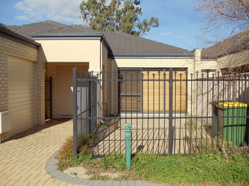 9F Doust Street, Cannington WA 6107