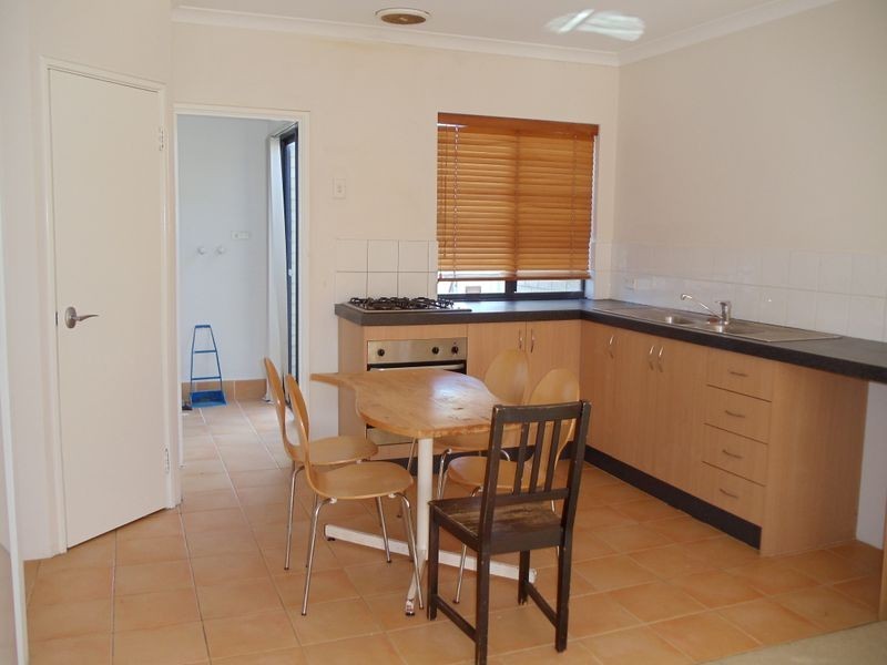 9F Doust Street, Cannington WA 6107