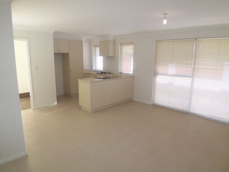 80A Fieldgate Square, Balga WA 6061