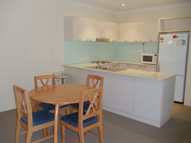 13/2 Pisconeri Street, Perth WA 6000