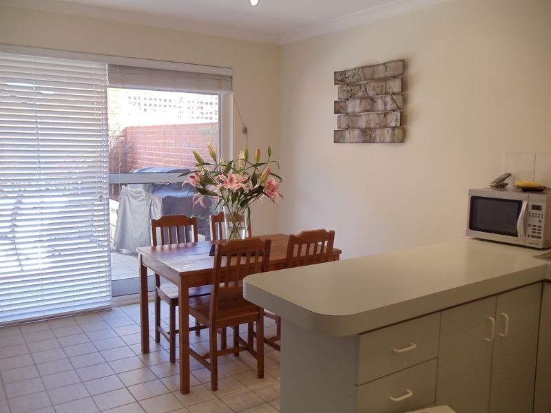 2/12 Elizabeth Street, Maylands WA 6051