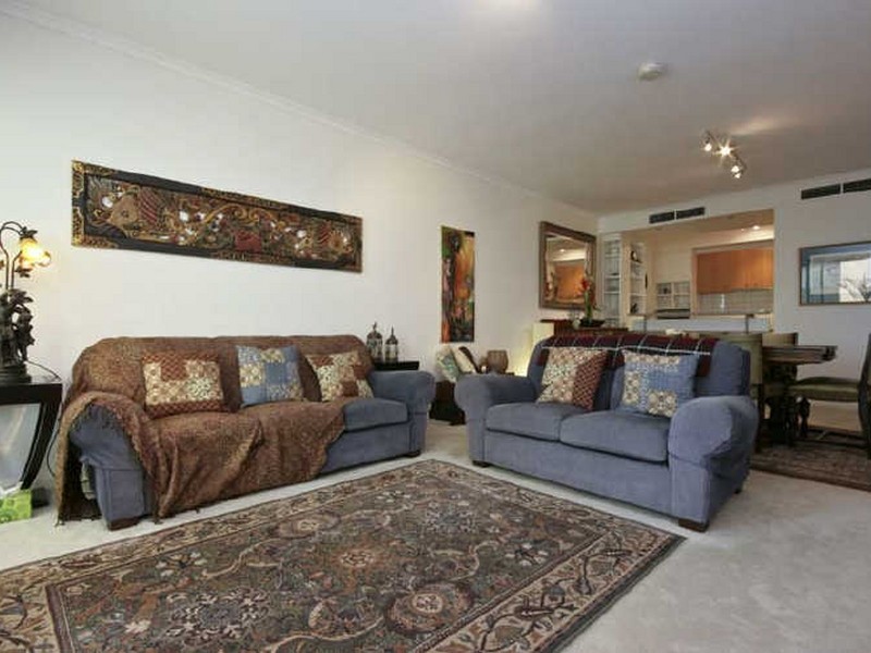 9/1 Henry Lawson Walk, East Perth WA 6004