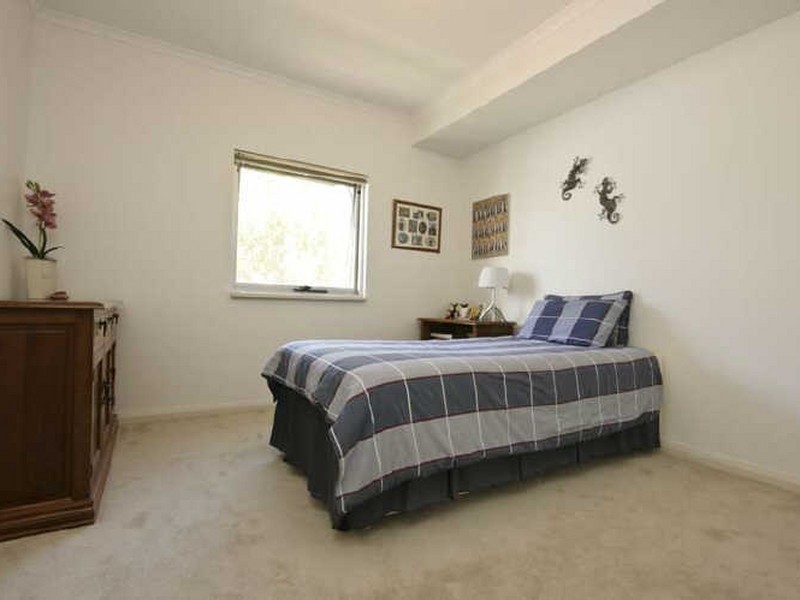 9/1 Henry Lawson Walk, East Perth WA 6004