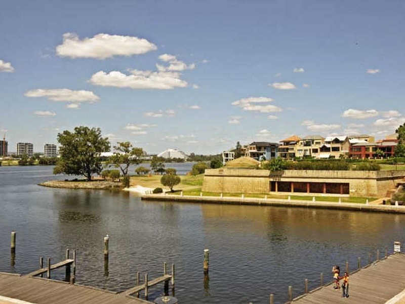 9/1 Henry Lawson Walk, East Perth WA 6004