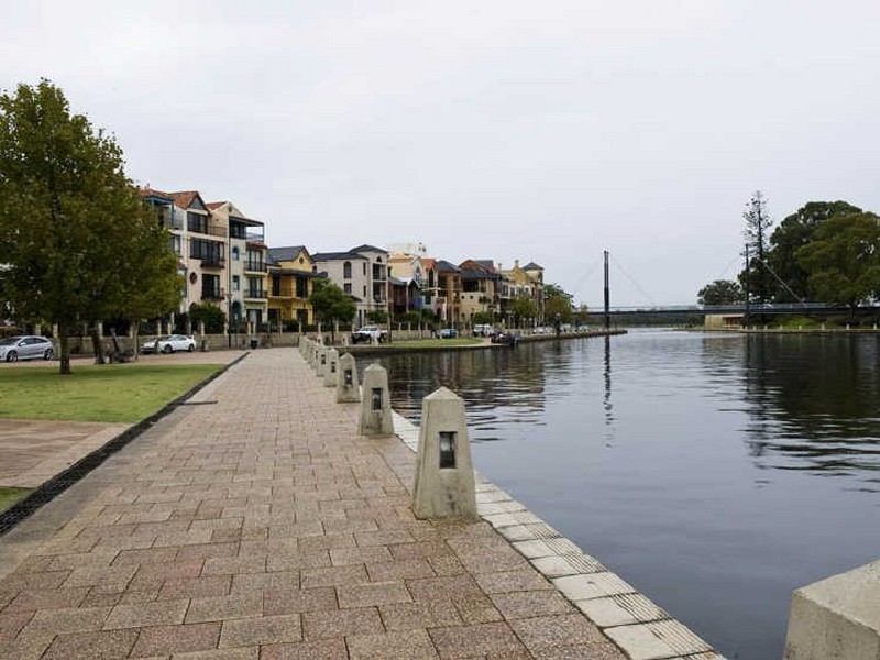 2/60-62 Henry Lawson Walk, East Perth WA 6004