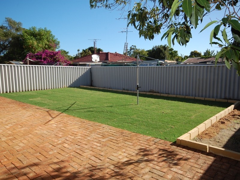 3A Harford Way, Girrawheen WA 6064