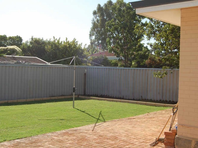 3A Harford Way, Girrawheen WA 6064