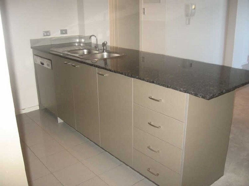 1/18 Tanunda Drive, Rivervale WA 6103