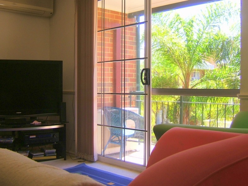 49/30 Bishops Row, East Perth WA 6004