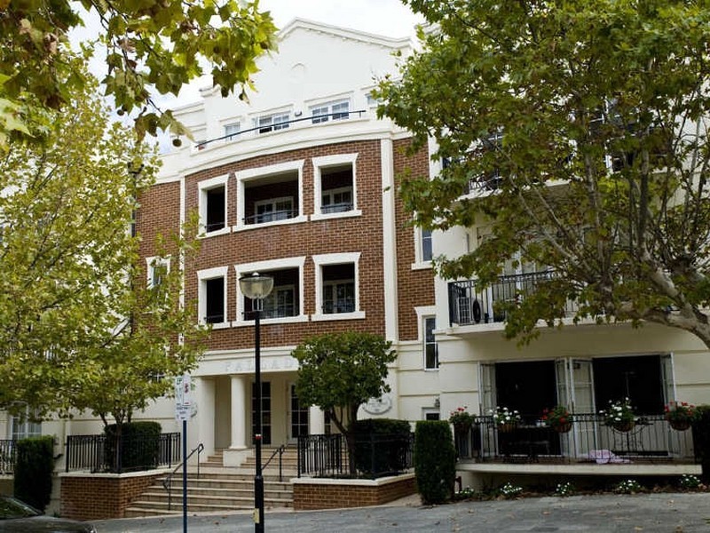 12B/2 Henry Lawson Walk, East Perth WA 6004