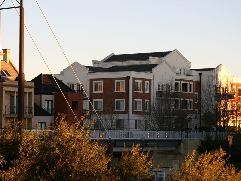 12B/2 Henry Lawson Walk, East Perth WA 6004