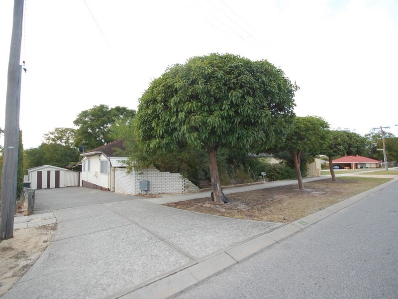 6 Humphry Street, St James WA 6102