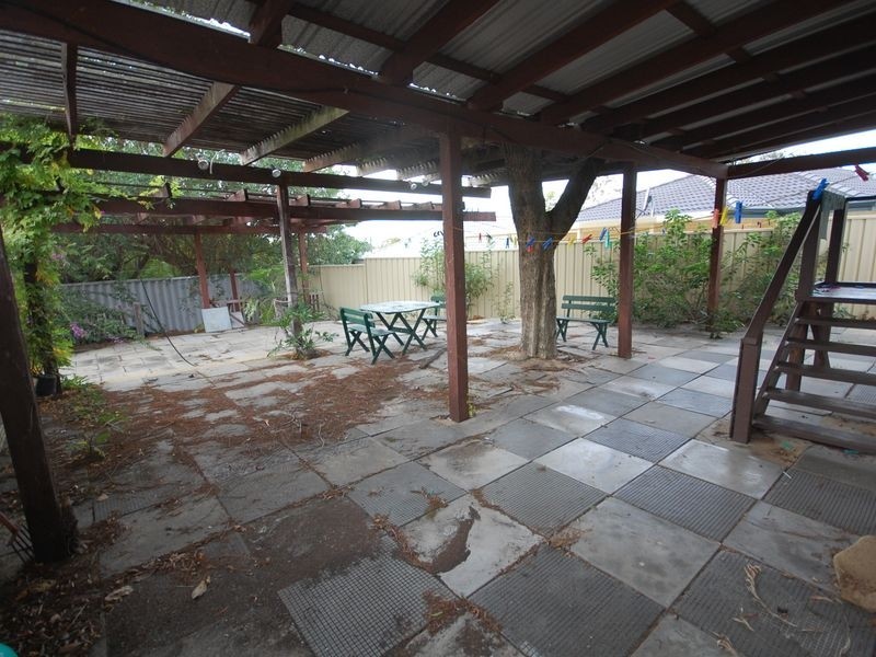 6 Humphry Street, St James WA 6102