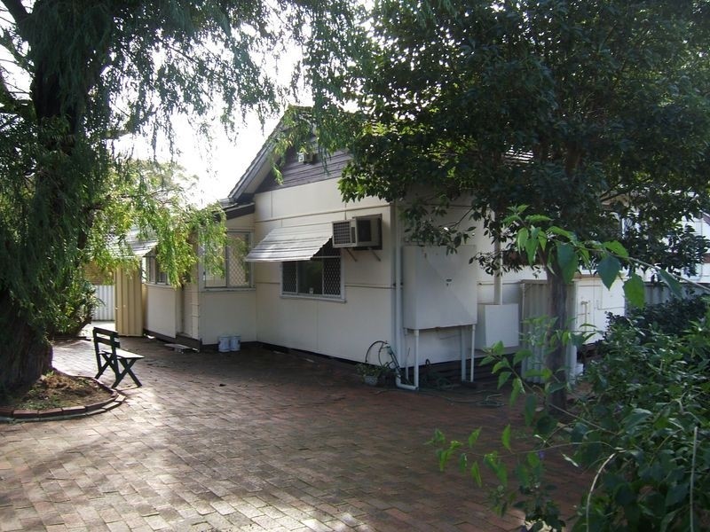 6 Humphry Street, St James WA 6102