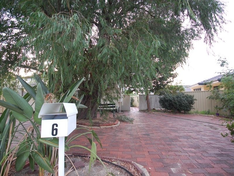 6 Humphry Street, St James WA 6102