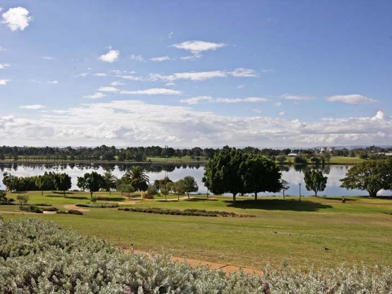 16 Constitution Street, East Perth WA 6004