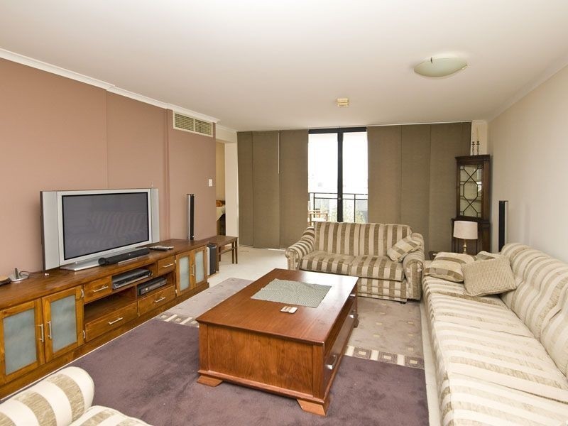 19/82 Royal Street, East Perth WA 6004