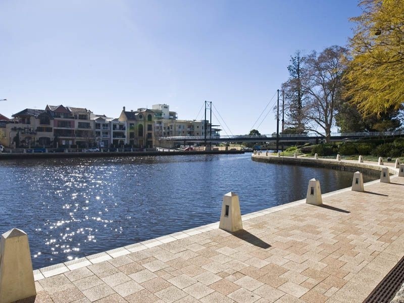 25/20 Royal Street, East Perth WA 6004