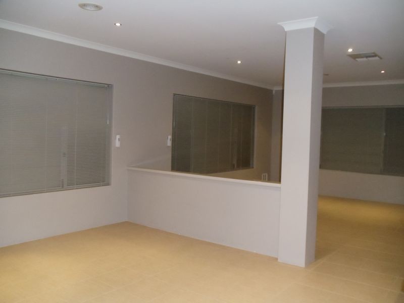 11 Travers Way, Aveley WA 6069