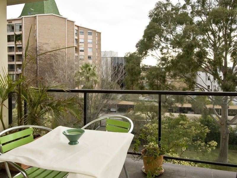 17/2 Outram Street, West Perth WA 6005