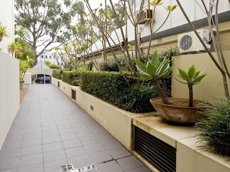 17/2 Outram Street, West Perth WA 6005