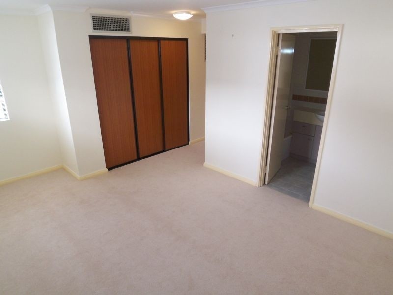 9/82 Royal Street, East Perth WA 6004