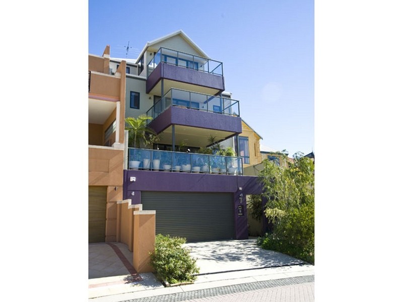 7 Vanguard Terrace, East Perth WA 6004