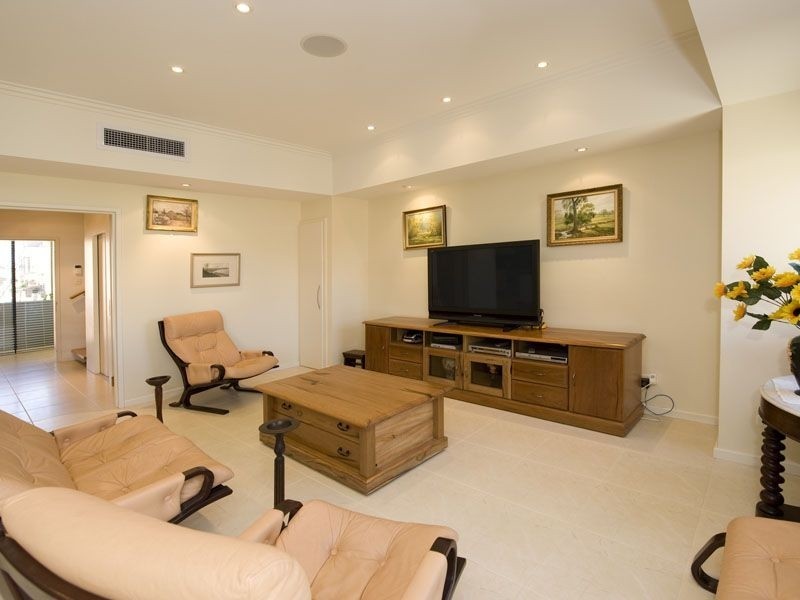 7 Vanguard Terrace, East Perth WA 6004