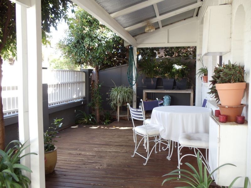 6 Dangan Street, Perth WA 6000