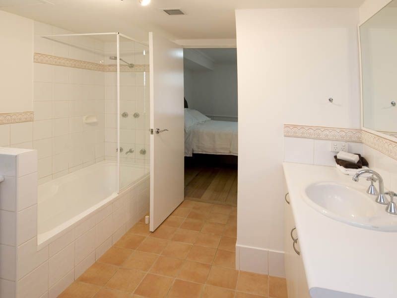 62/123 Wellington Street, East Perth WA 6004