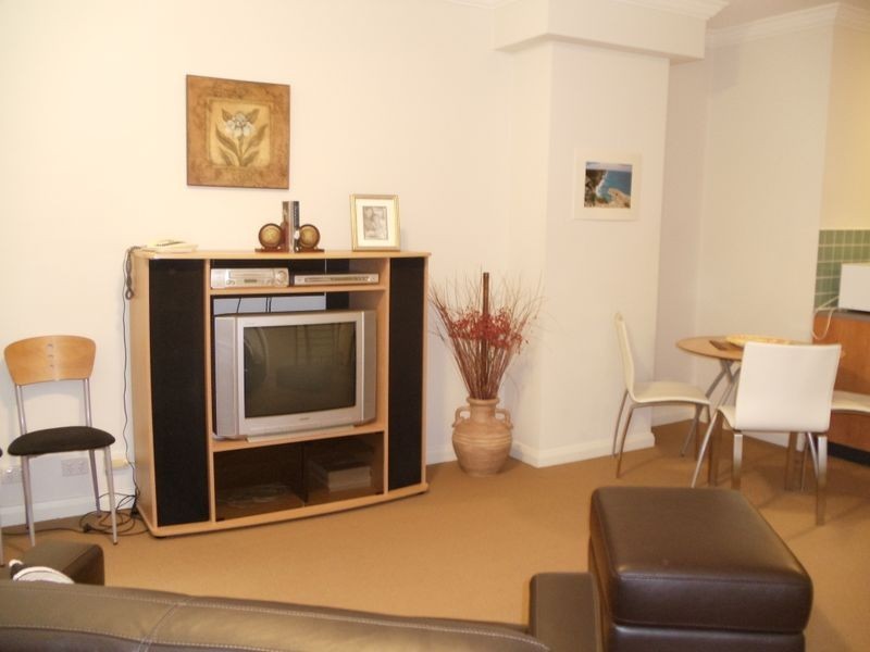 M10/811 Hay street, Perth WA 6000