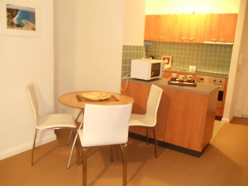 M10/811 Hay street, Perth WA 6000