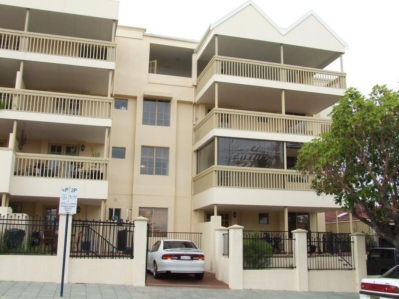 31/22 Nile Street, East Perth WA 6004