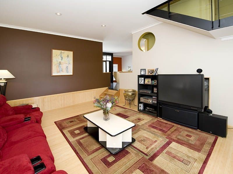 27 Tully Road, East Perth WA 6004