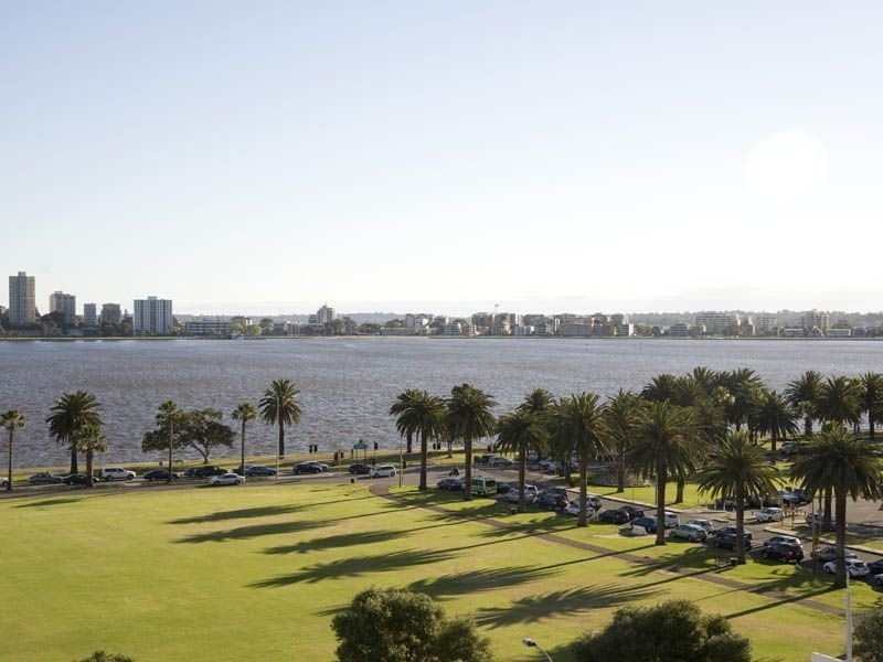 33/132 Terrace Road, Perth WA 6000