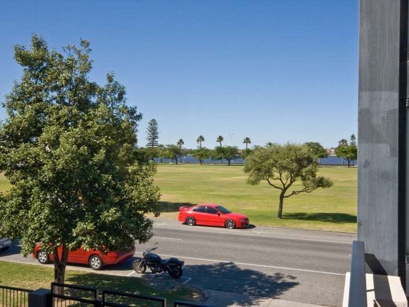 20/124 Terrace Road, Perth WA 6000