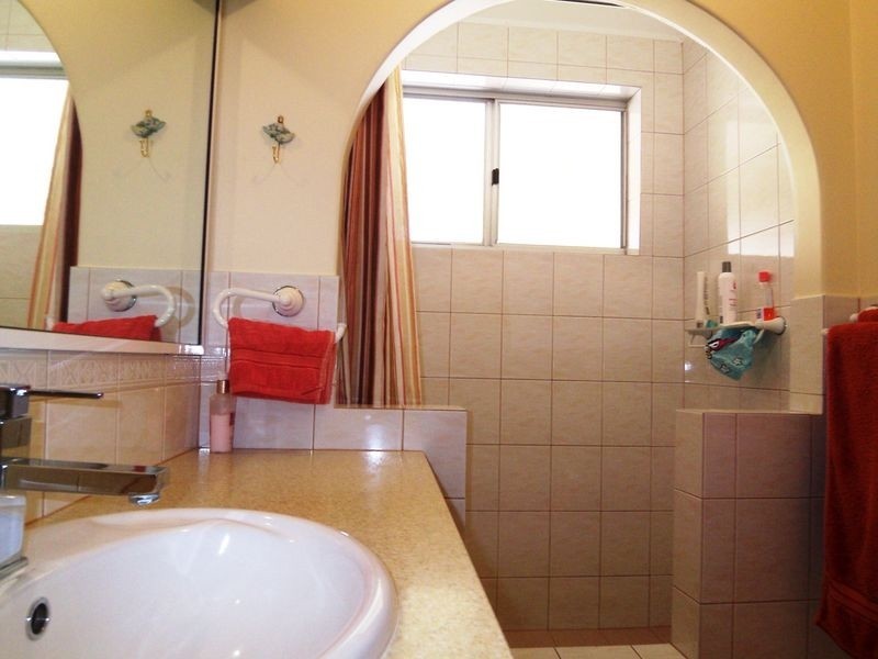 51 Grey Street, Bayswater WA 6053