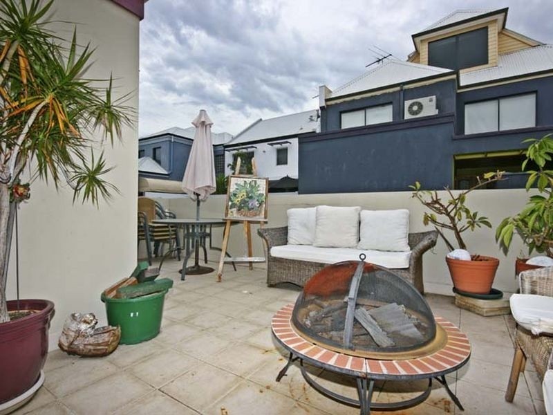 36 Tully Road, East Perth WA 6004