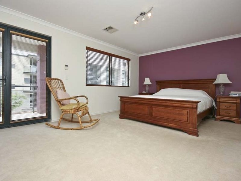 36 Tully Road, East Perth WA 6004