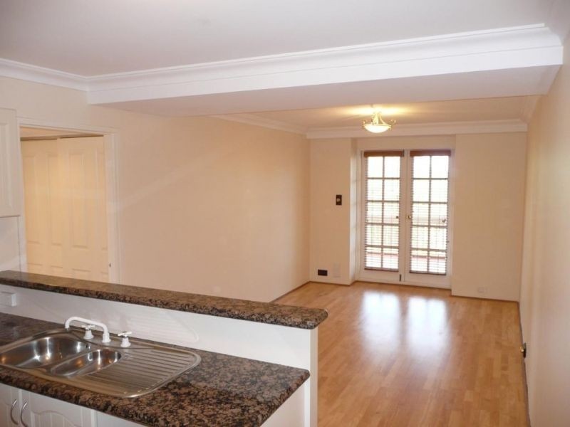 31/22 Nile Street, East Perth WA 6004