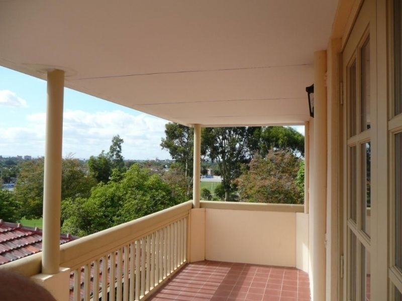 31/22 Nile Street, East Perth WA 6004