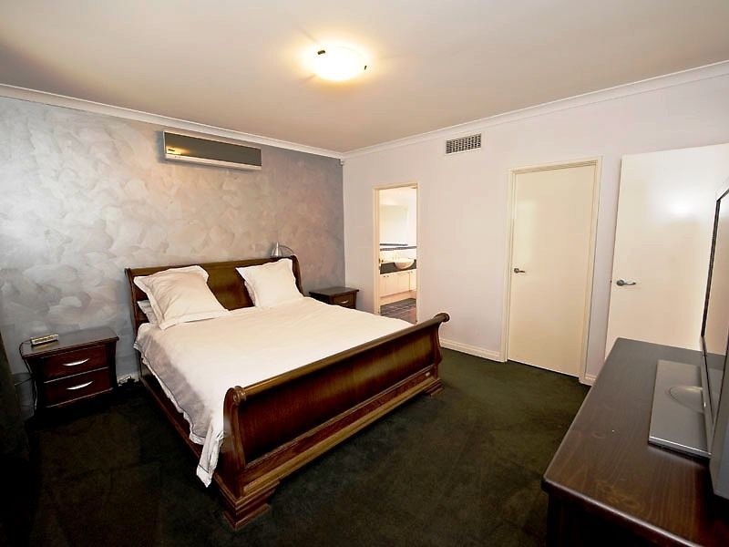 35 Barang Circuit, Karawara WA 6152