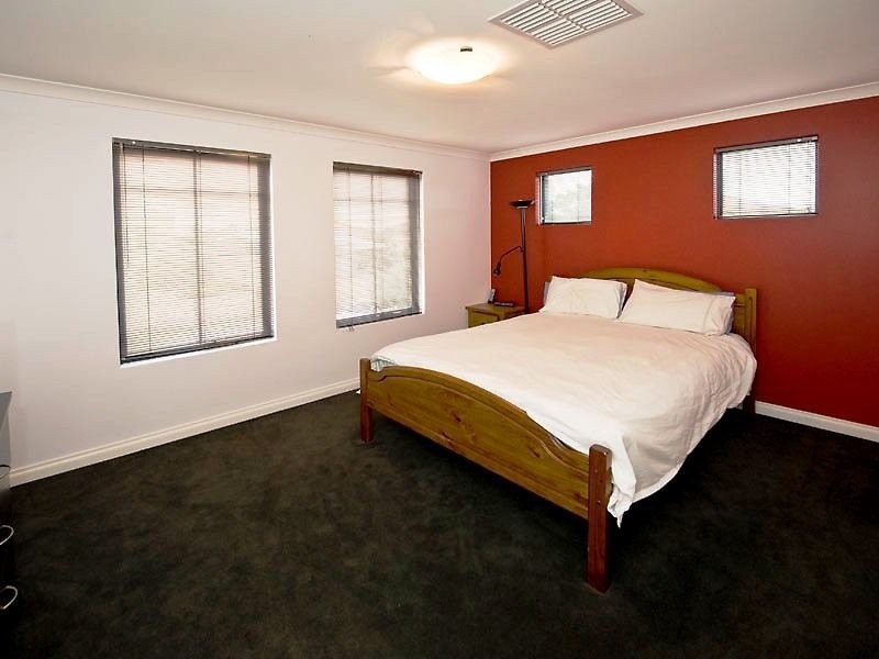 35 Barang Circuit, Karawara WA 6152