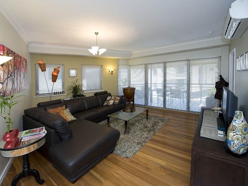 1/96 Royal Street, East Perth WA 6004