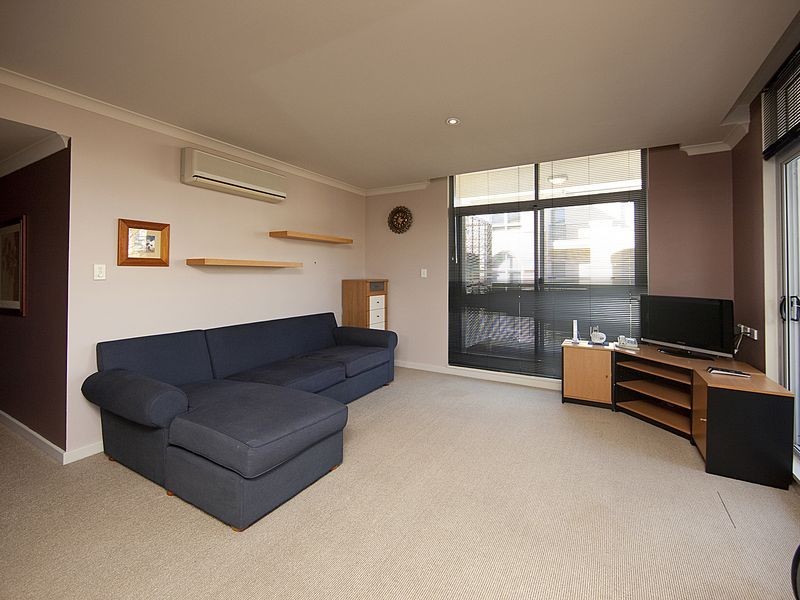 64/20 Royal Street, East Perth WA 6004