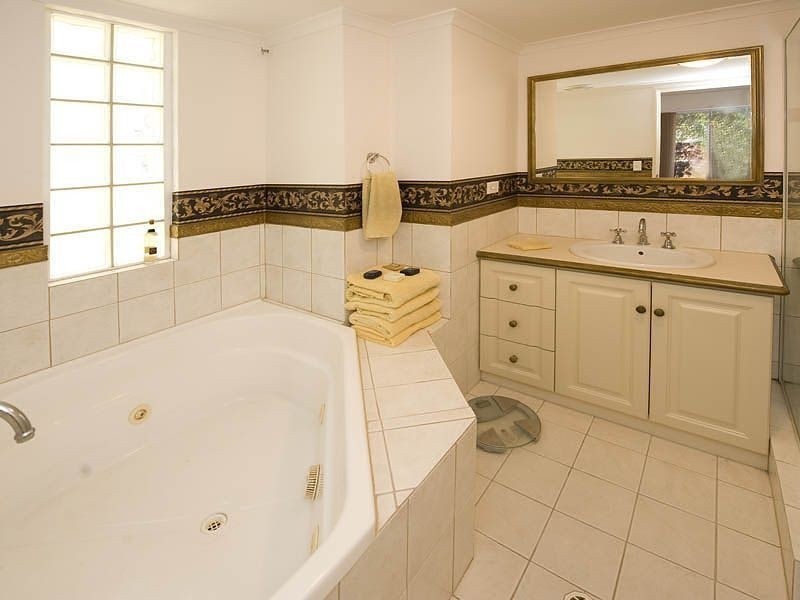 4/30 Waterloo Crescent, East Perth WA 6004