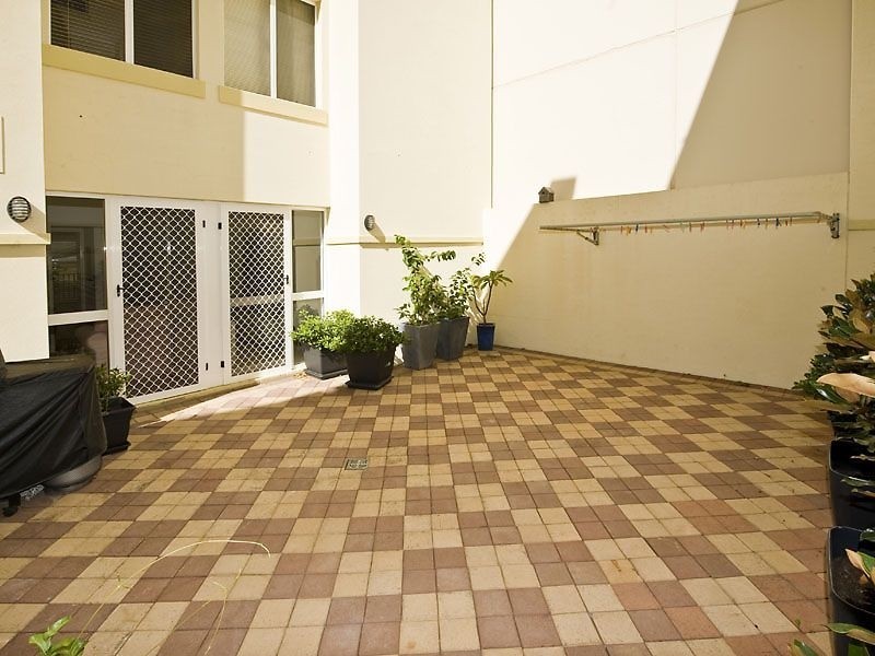 5/25 Eastbrook Terrace, East Perth WA 6004