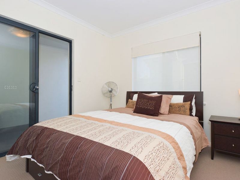 4/7 Henry Street, East Perth WA 6004