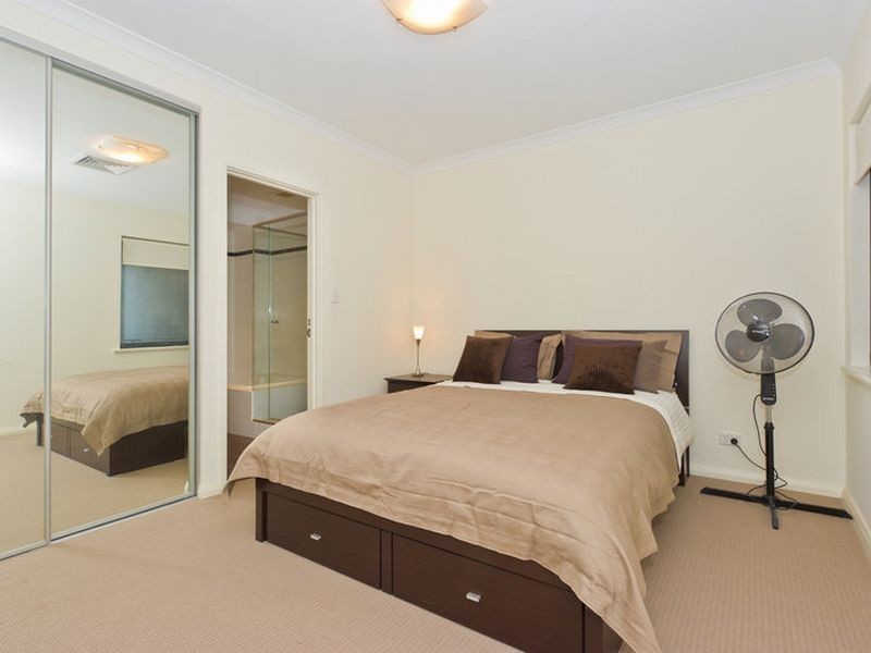 4/7 Henry Street, East Perth WA 6004