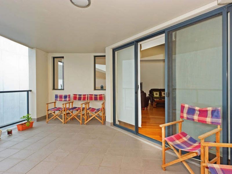 4/7 Henry Street, East Perth WA 6004